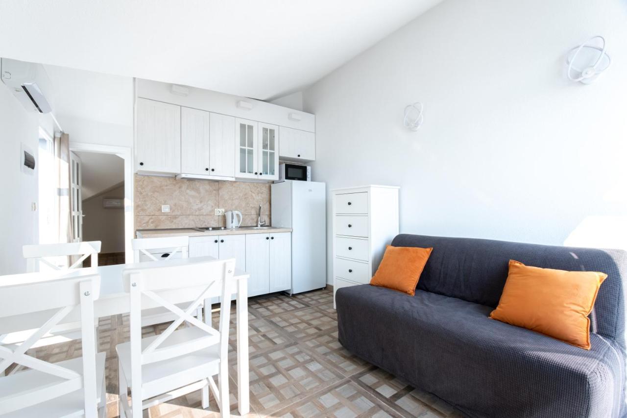 Boka 2 Apartment คราซิชิ ภายนอก รูปภาพ
