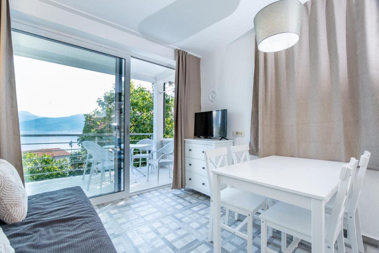 Boka 2 Apartment คราซิชิ ภายนอก รูปภาพ