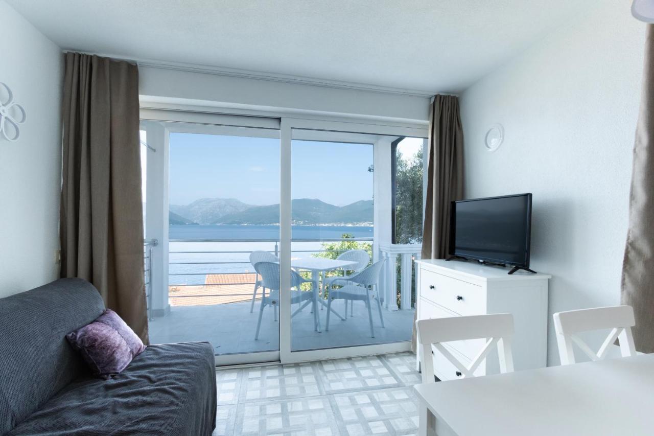Boka 2 Apartment คราซิชิ ภายนอก รูปภาพ