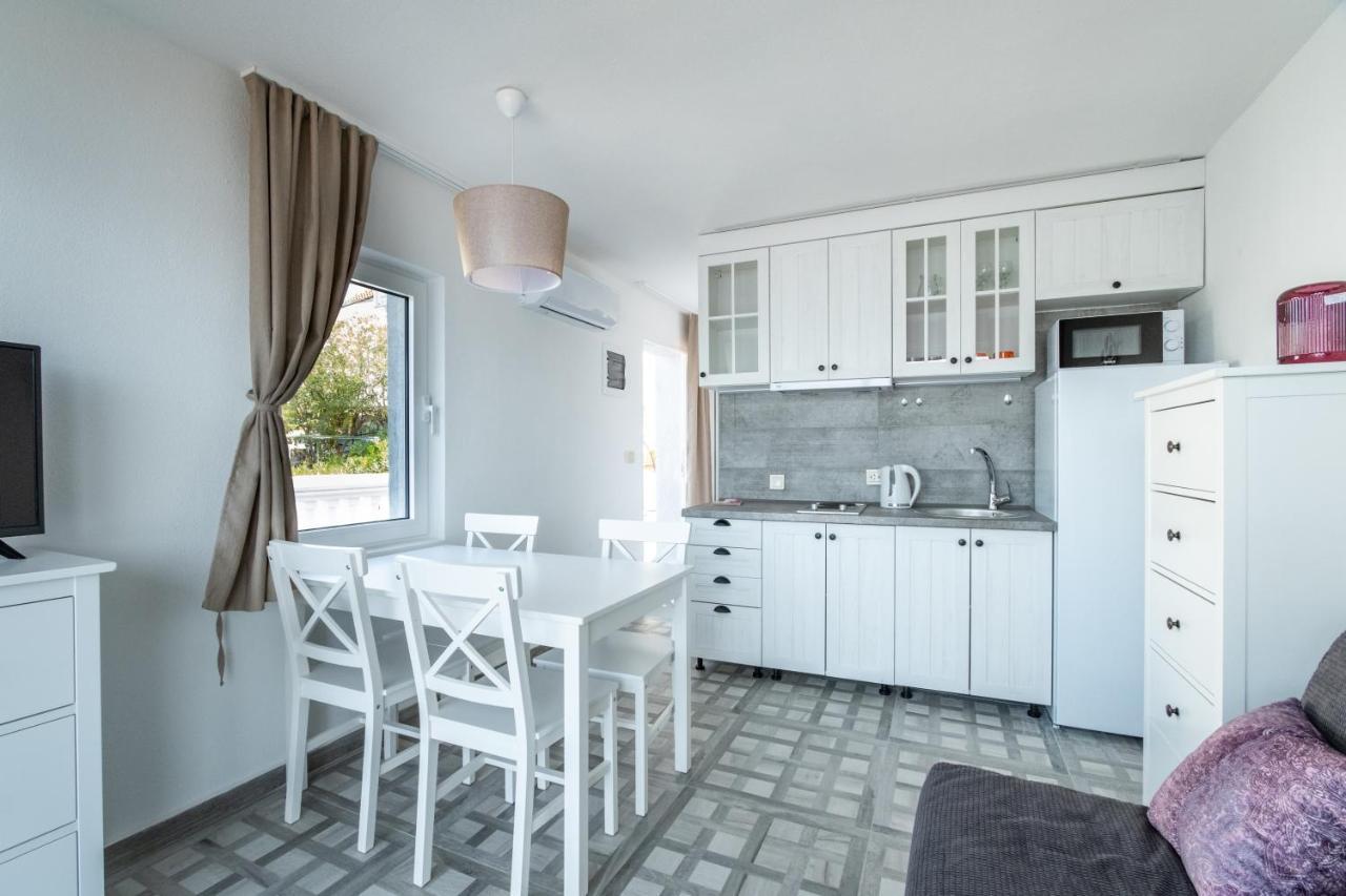 Boka 2 Apartment คราซิชิ ภายนอก รูปภาพ
