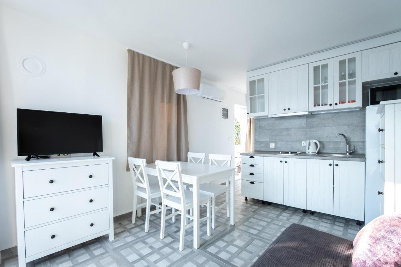 Boka 2 Apartment คราซิชิ ภายนอก รูปภาพ